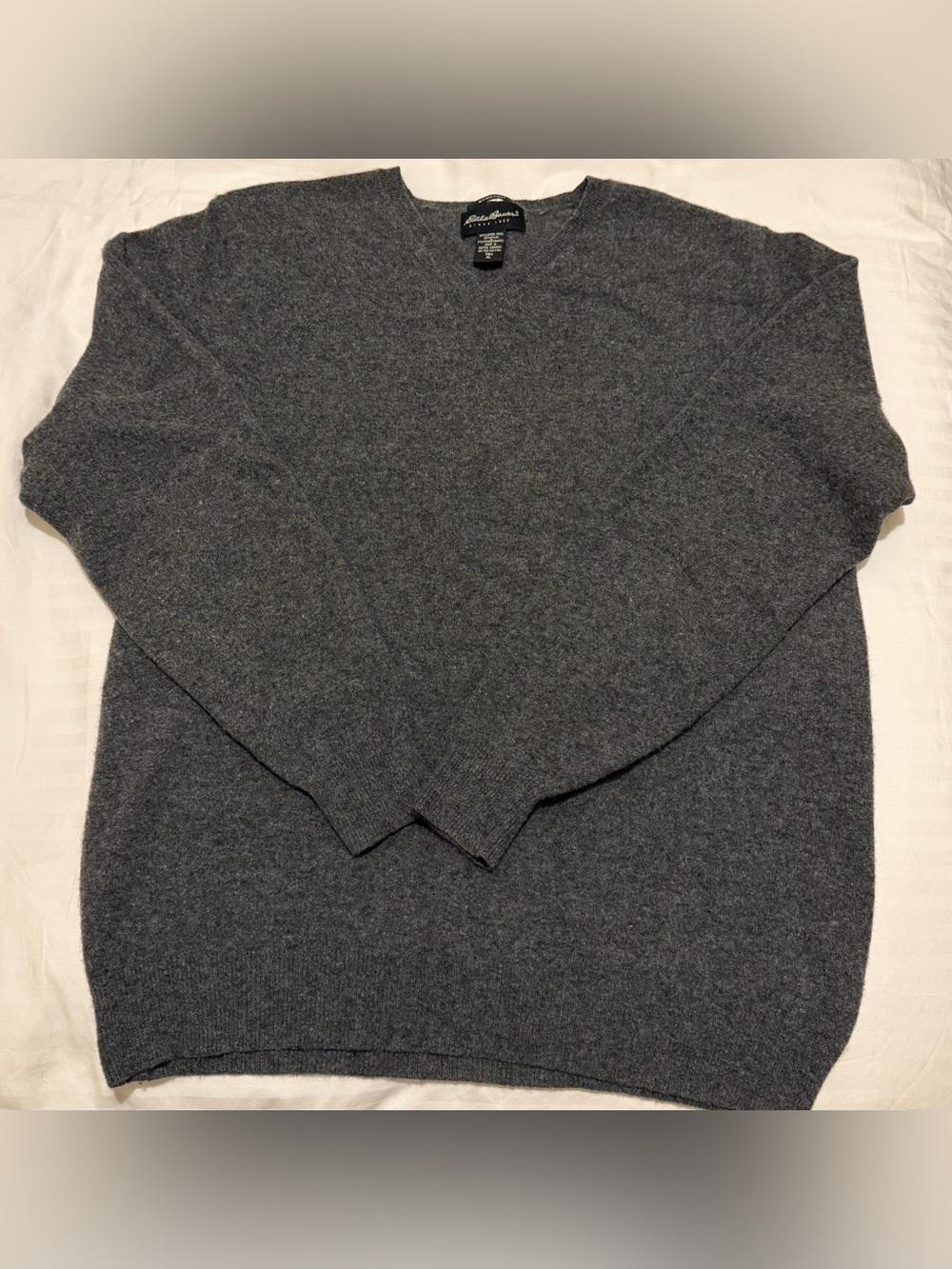 Eddie Bauer Men's XL Tall Lambswool V-Neck Sweater Charcoal Gray